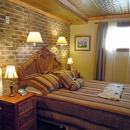 Gite La Halte Du Verger Bed And Breakfast Riviere-du-Loup Ngoại thất bức ảnh