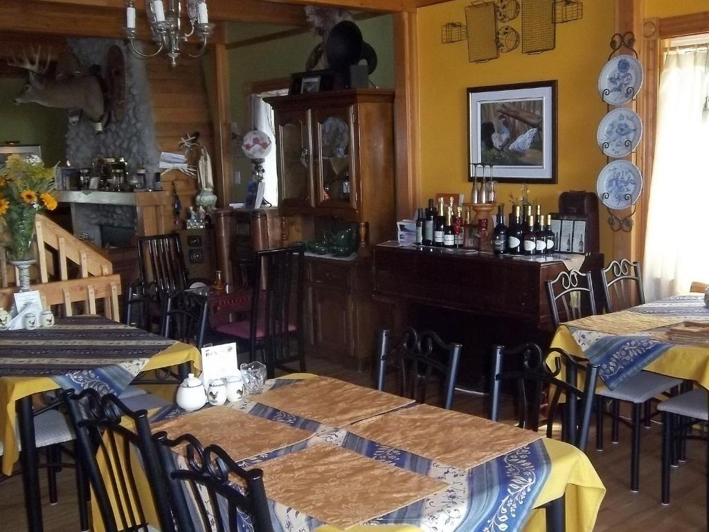 Gite La Halte Du Verger Bed And Breakfast Riviere-du-Loup Ngoại thất bức ảnh